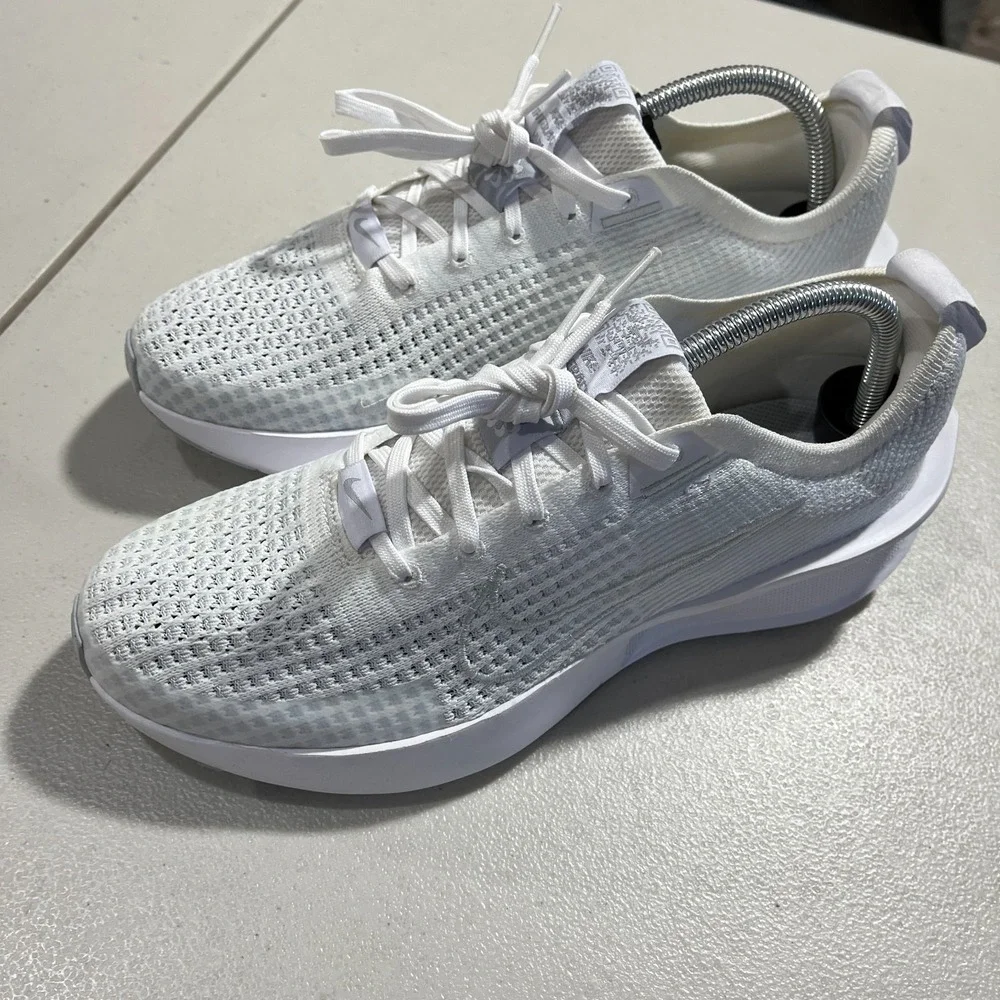 Nike Interact Run Running Shoes Men 8.5 Flyknit Mesh White Wolf Grey FD2291-104